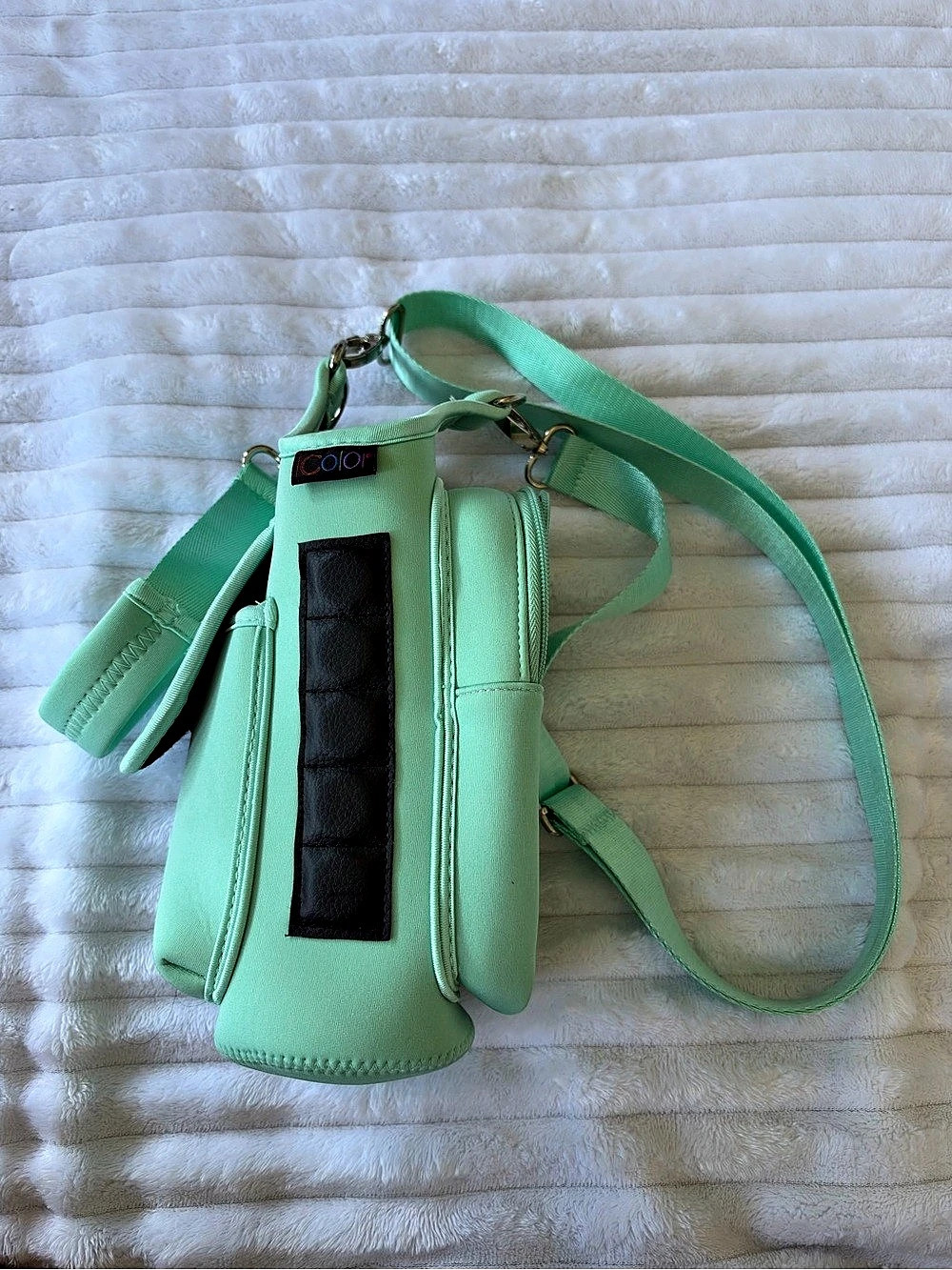 Magnetic iColor Water Bottle Carrier Bag Green Crossbody Bag